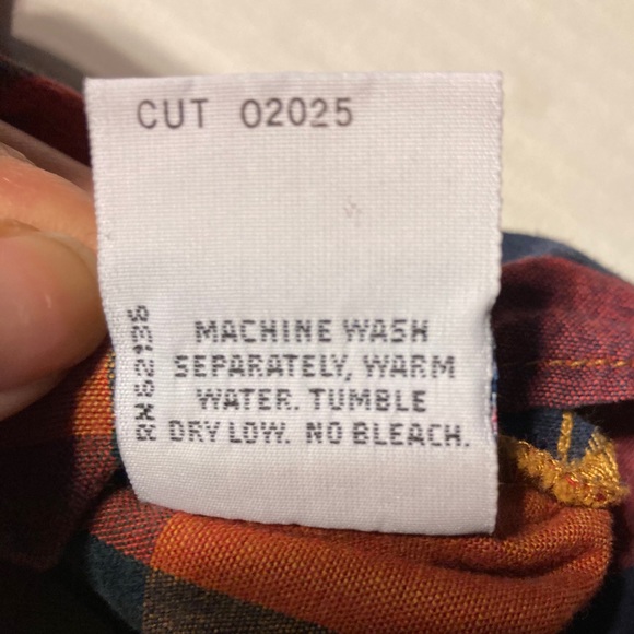 Vintage Guess flannel plaid button down - Picture 8 of 12